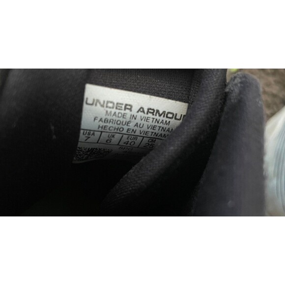 Under Armour men’s cleats size 7 - Picture 7 of 7
